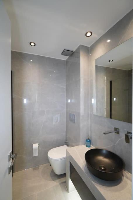 Brand New 3Br With 2 Bathrooms Marousi Apartment Athen Exterior foto